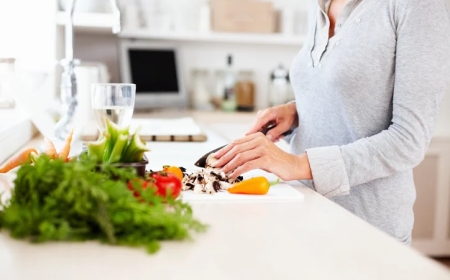 Healthy Eating When You Barely Have Energy to Exist