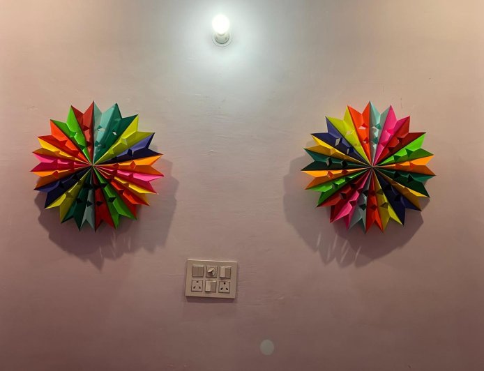 Wall Décor Ideas Using Coloured Sheets