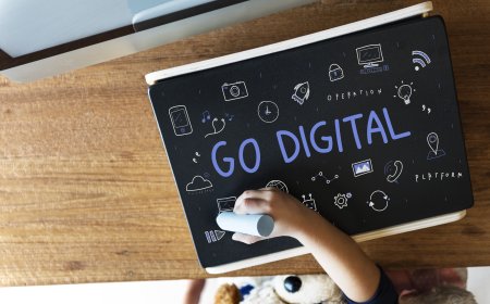 Visual Arts Education in a Digital World