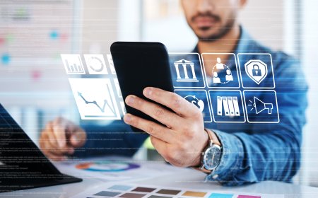 UI/UX for Graphic Designers: Essential Skills That Boost Your Income in 2025