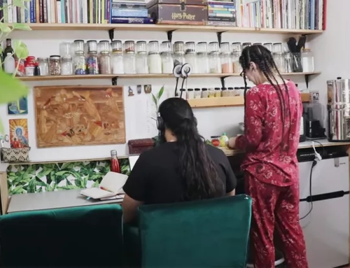 From Freelancer to Micro-Studio: The Rise of Solo Creative Agencies With Global Clients