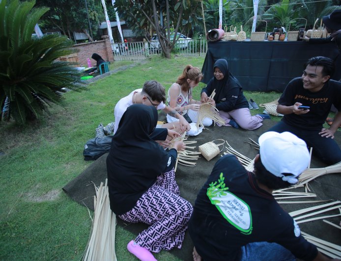 The Conscious Traveler's New Creed: Why We’re Trading the Checklist for the Workshop