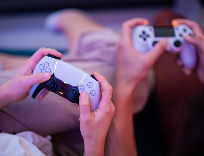 The PS5 Pro vs. The Xbox "Neo": Which Mid-Gen Refresh Won the Console War of 2025?