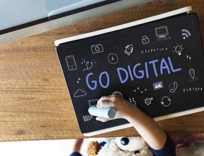 Visual Arts Education in a Digital World