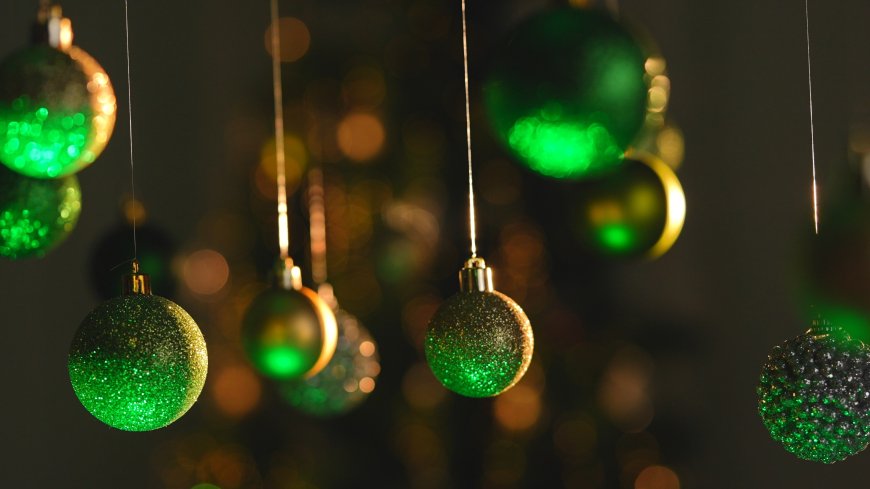 Green Christmas Party Decor