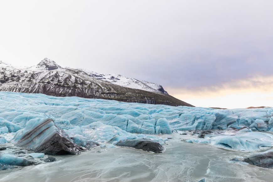 Iceland – The Magical Land of Fire, Ice, and Northern Lights
