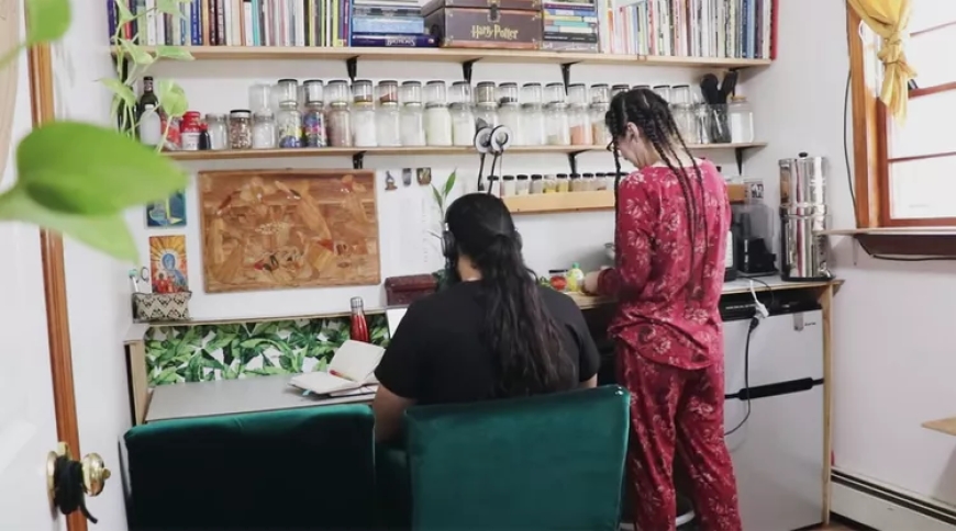 From Freelancer to Micro-Studio: The Rise of Solo Creative Agencies With Global Clients