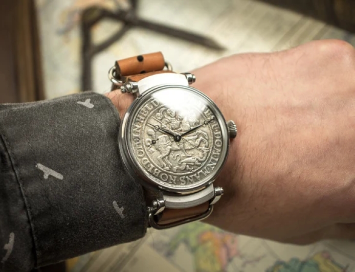 The Heartbeat on Your Wrist: Reclaiming Time from the Algorithm