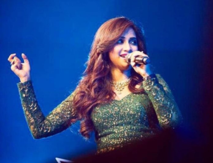 Shreya Ghoshal Quiz: Can You Ace her Hits?