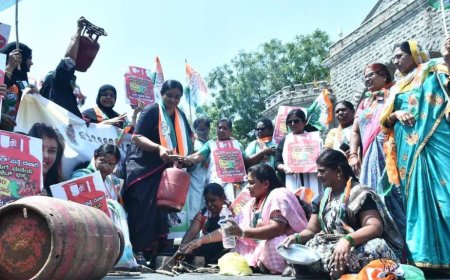 LPG Price Hike Sparks Protest in Karnataka’s Kalaburagi