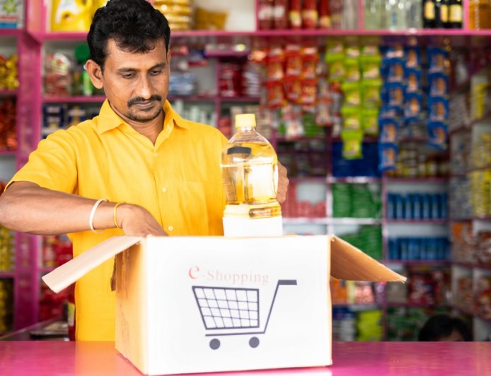 Kirana vs E-Commerce: India’s Retail Battle in the Digital Age