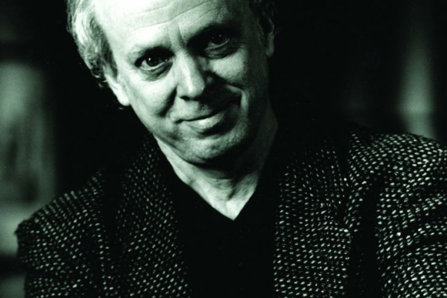 Who is the author of the novel Godaan?